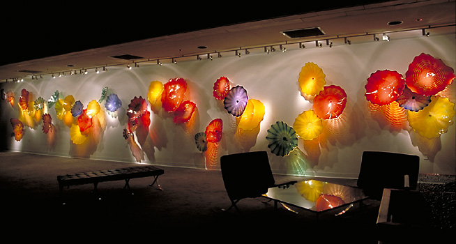 High quality and full of youthful beauty attractive hand blown glass wall art