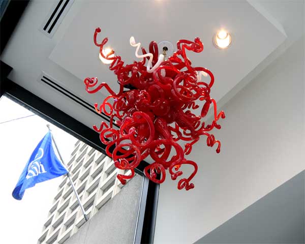 Cheap contemporary red hand blown art decoration glass chandeliers for sale