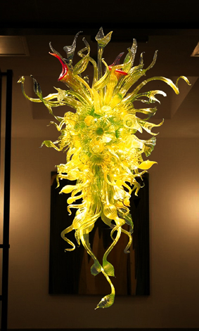 Bright and merry golden yellow mouth blown decorative glass Murano chandeliers sale Bright and merry golden yellow mouth blown decorative glass Murano chandeliers sale